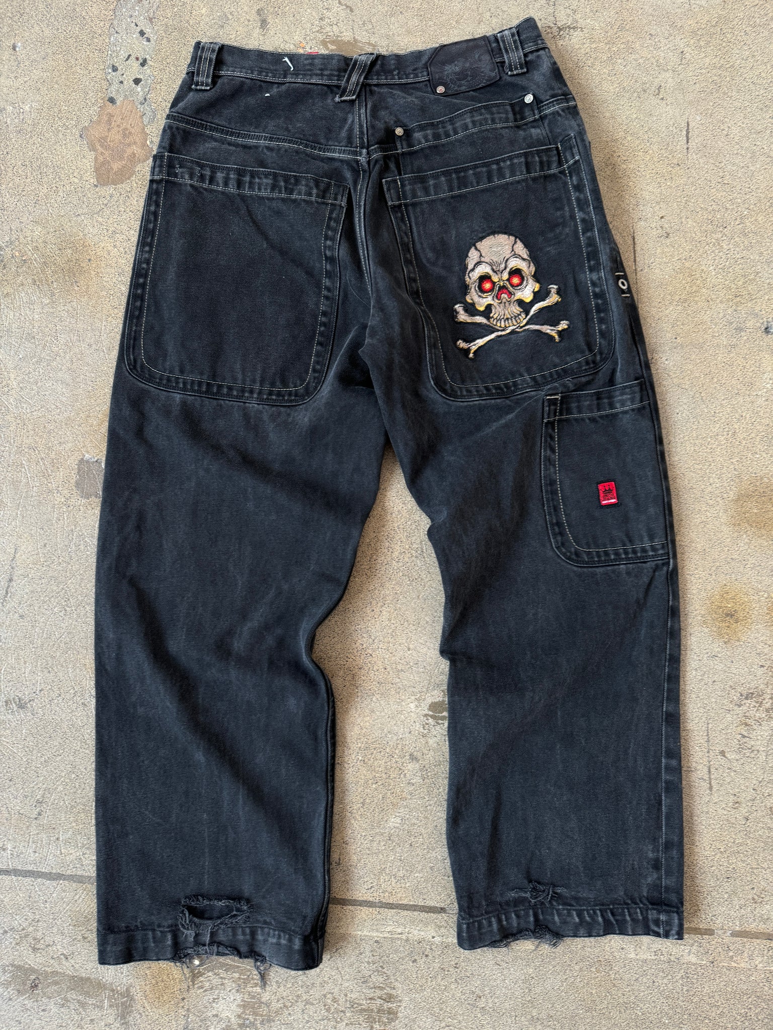 Vintage JNCO Skull Jeans (32)